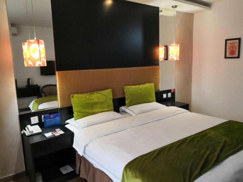 Super 8 Hotel Beijing New National Exhibition Yumin Street Exterior foto