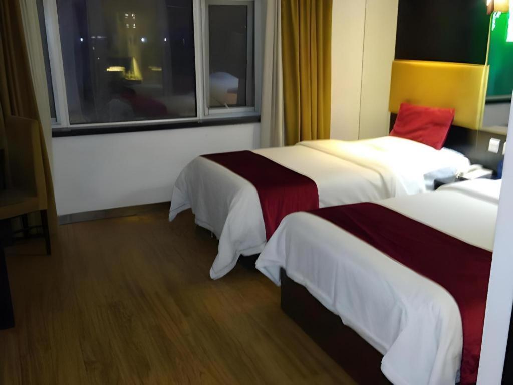 Super 8 Hotel Beijing New National Exhibition Yumin Street Exterior foto